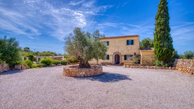 Ready-to-move-in finca in Llucmajor